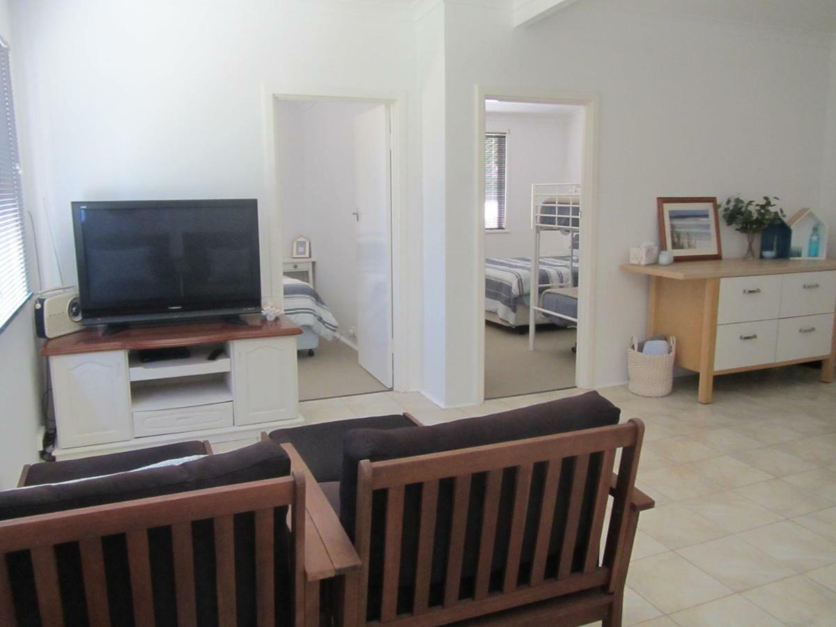 Salty Shack Lancelin- Two Bedroom المظهر الخارجي الصورة